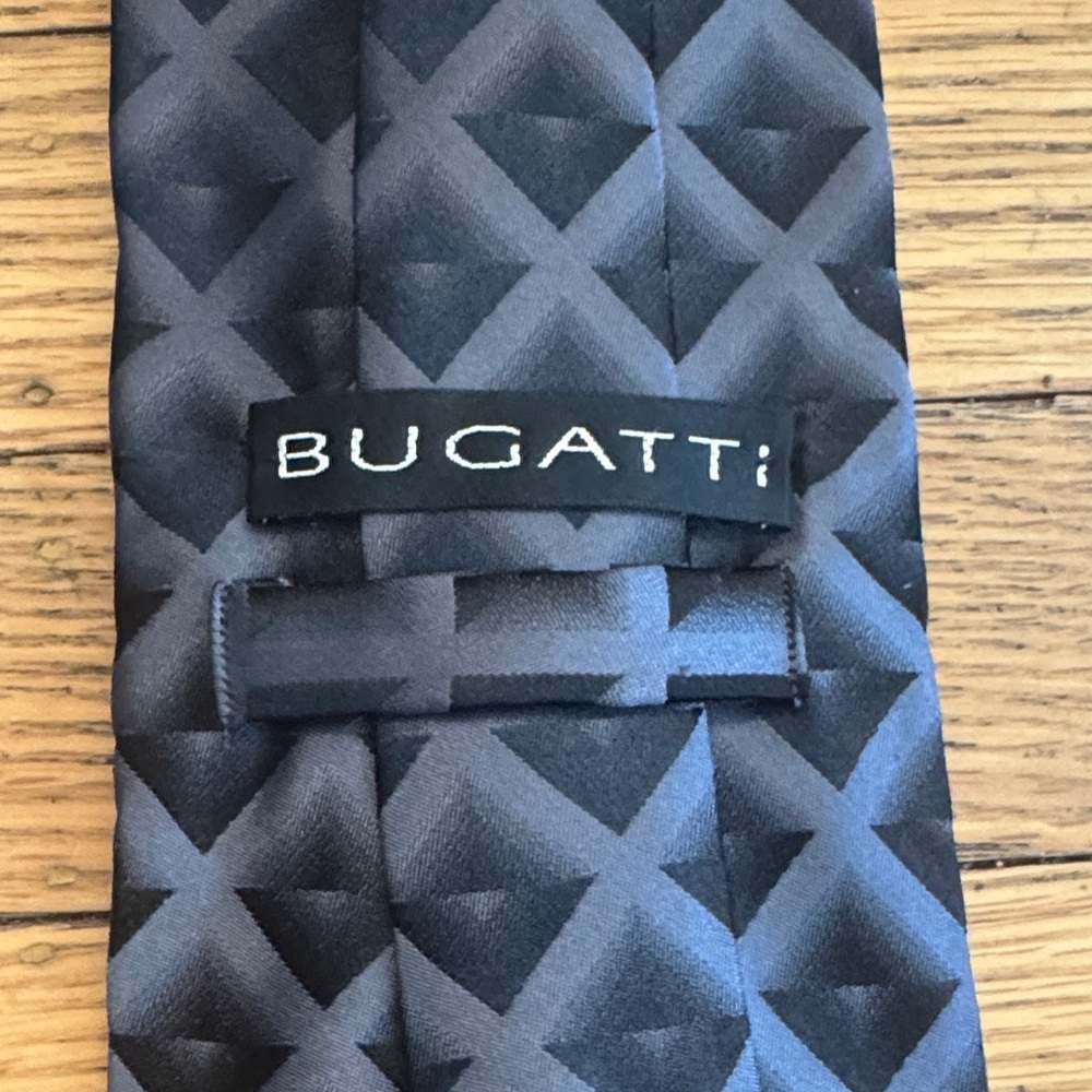 Bugatti Men's Elegant Black and Gray Tie